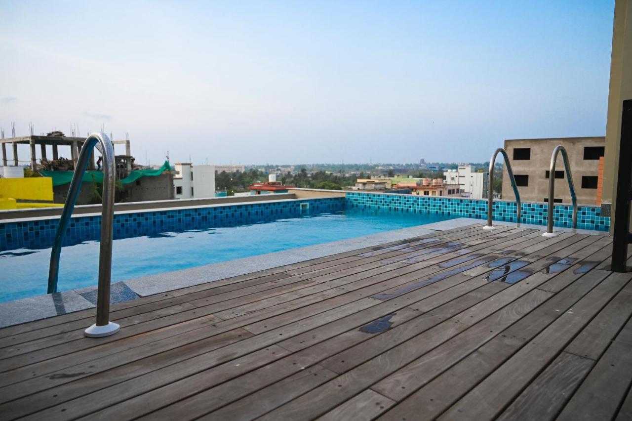 Q Saina Aarokan Heights Puri Exterior photo